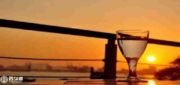 匠久道【53度酱香型】-揭秘酱香酒的窖藏 | 什么是上霉？